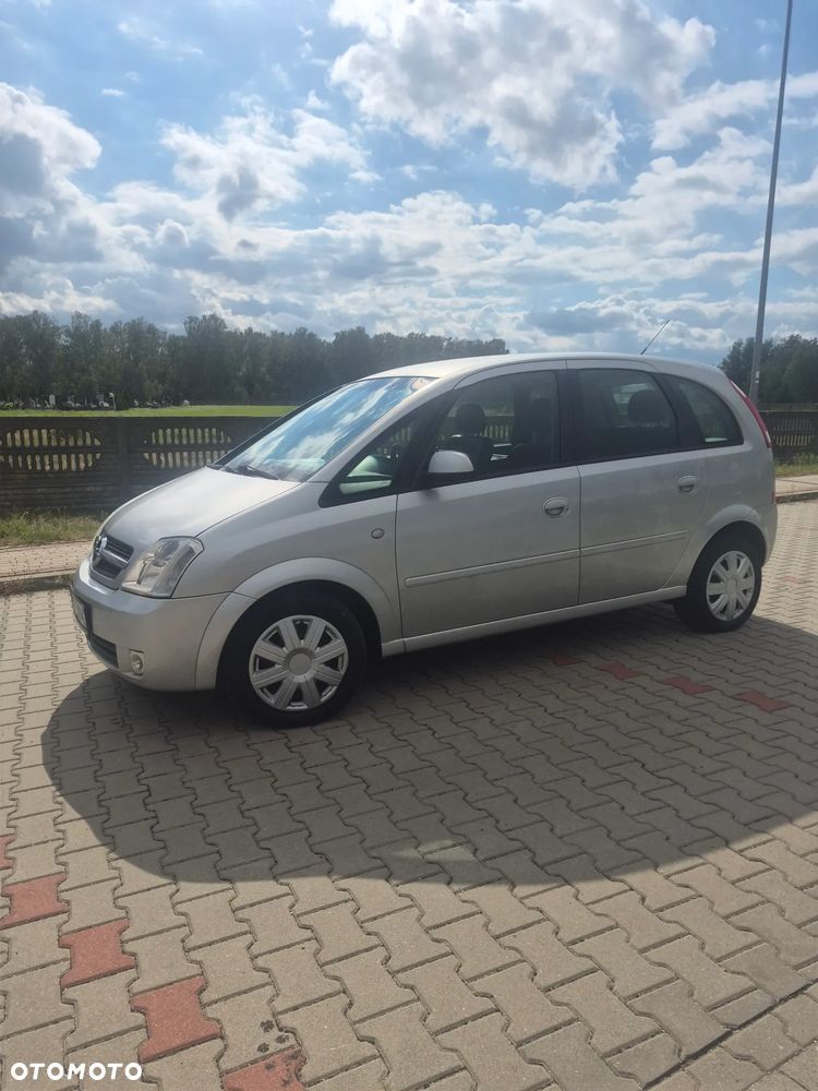 Opel Meriva 1.8 16V Cosmo - 16
