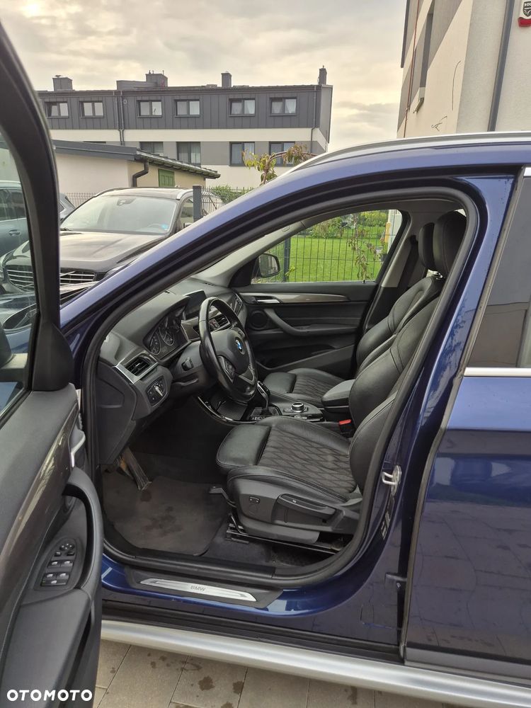 BMW X1 sDrive18i - 16