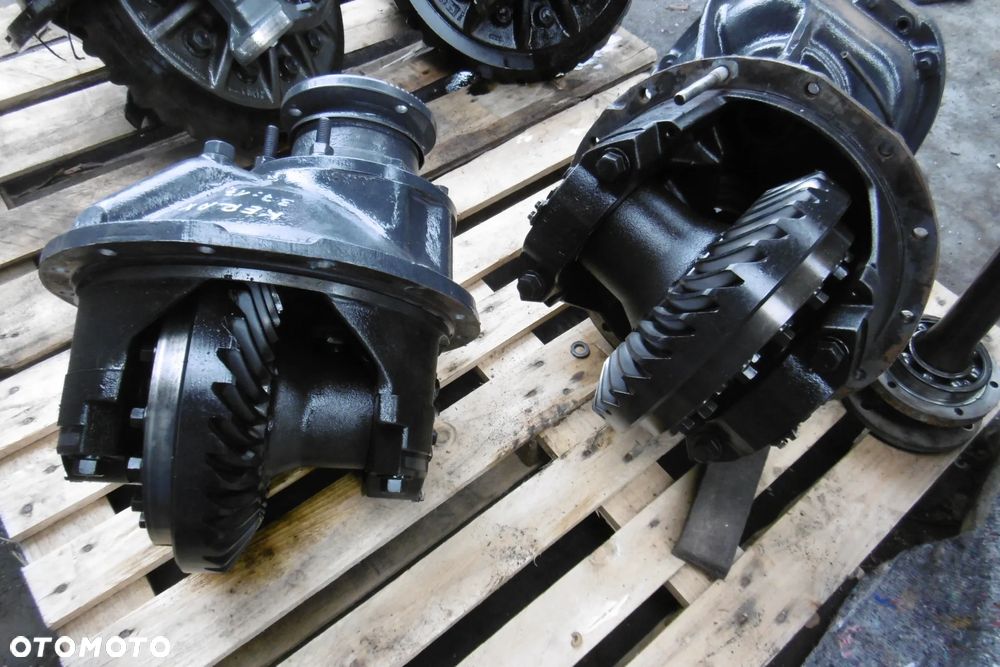 Wkład mostu dyfer 6x4 8x4 Renault Kerax - 9