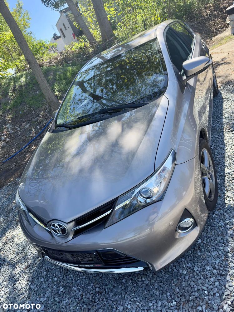 Toyota Auris 1.6 Valvematic Executive - 8