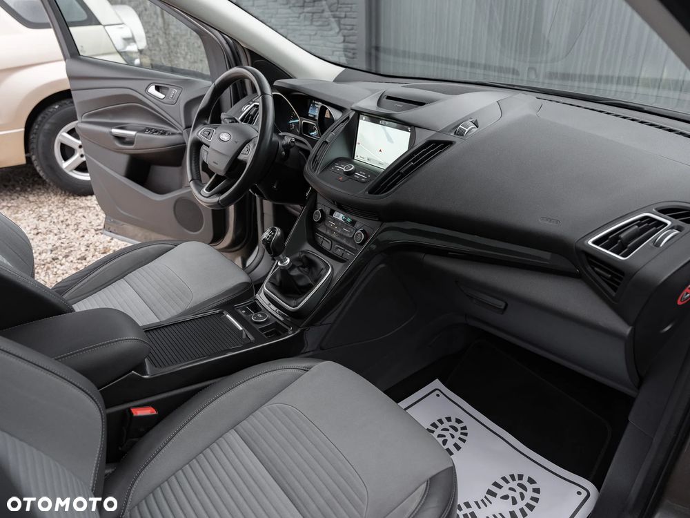 Ford Kuga 1.5 EcoBoost 2x4 SYNC - 16