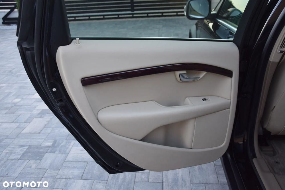 Volvo XC 70 D5 AWD Summum - 20