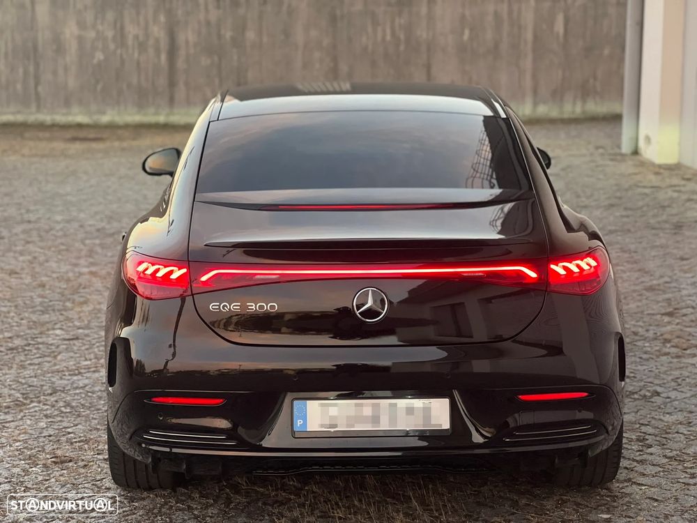 Mercedes-Benz EQE SUV 300 - 12