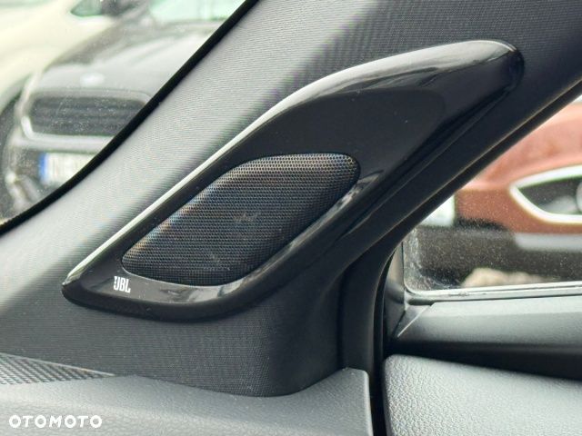 Toyota C-HR 1.8 Hybrid Neon Lime powered by JBL - 20