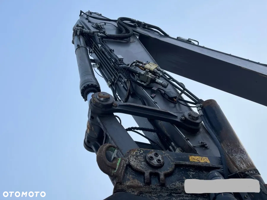 Volvo EC 250DL - 26