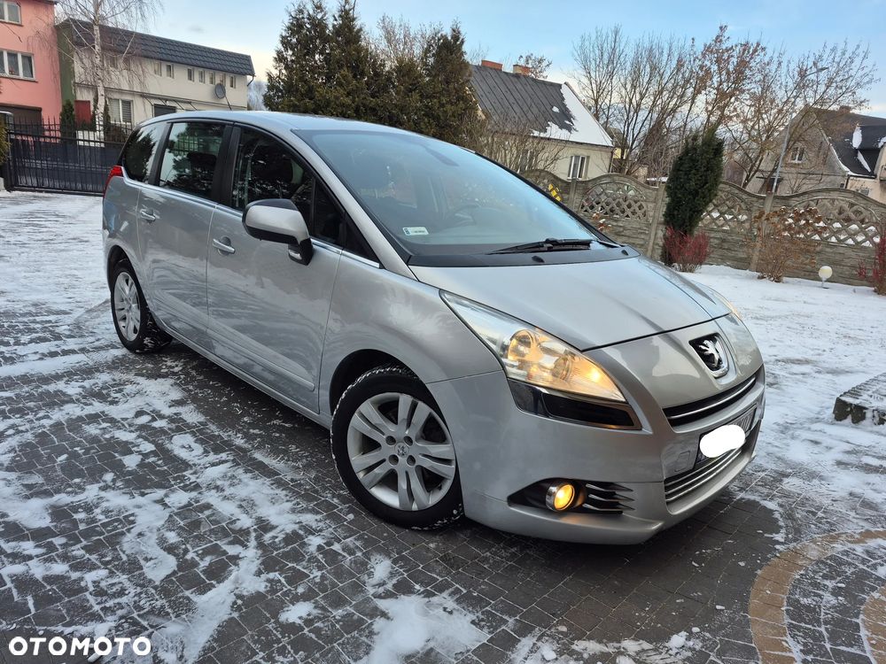 Peugeot 5008 HDI 150 Active - 3