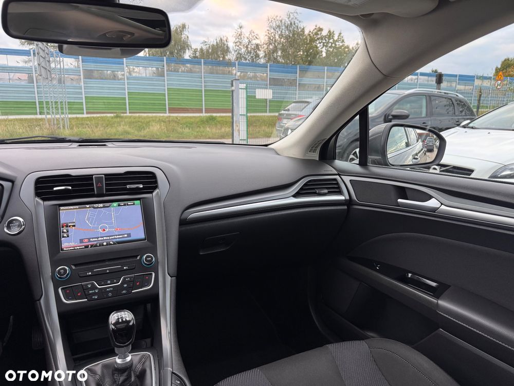 Ford Mondeo 2.0 TDCi Titanium - 32