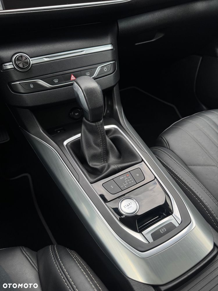 Peugeot 308 BlueHDi 150 EAT6 Stop & Start GT-Line Edition - 4