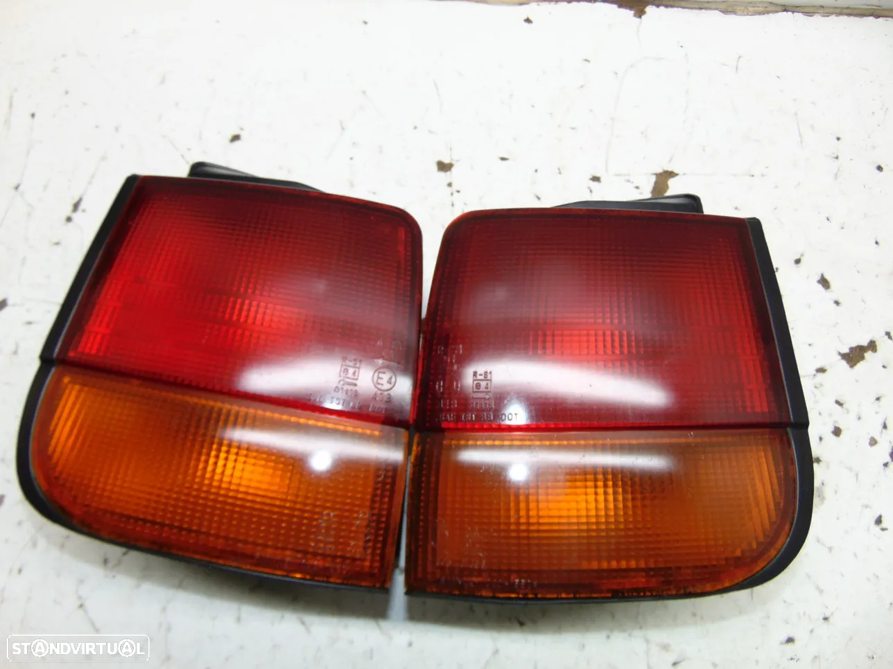 Mitsubishi Space Runner farolins - 4