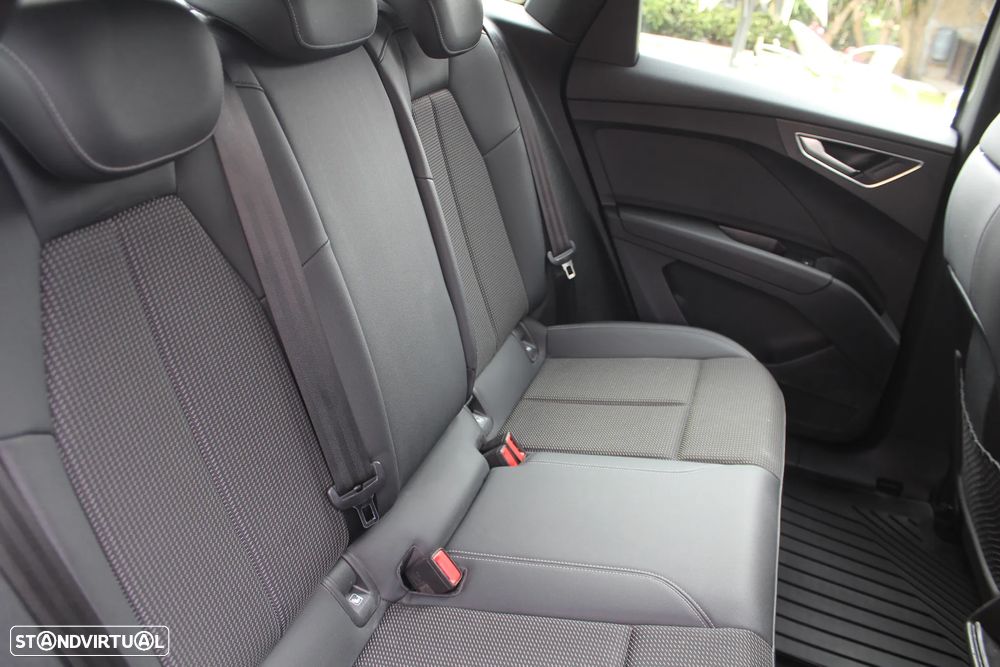 Audi Q4 Sportback e-tron 45 - 43