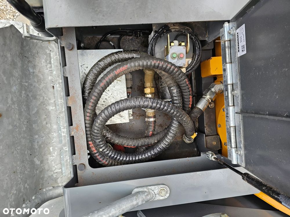 Liebherr A 916 - 18