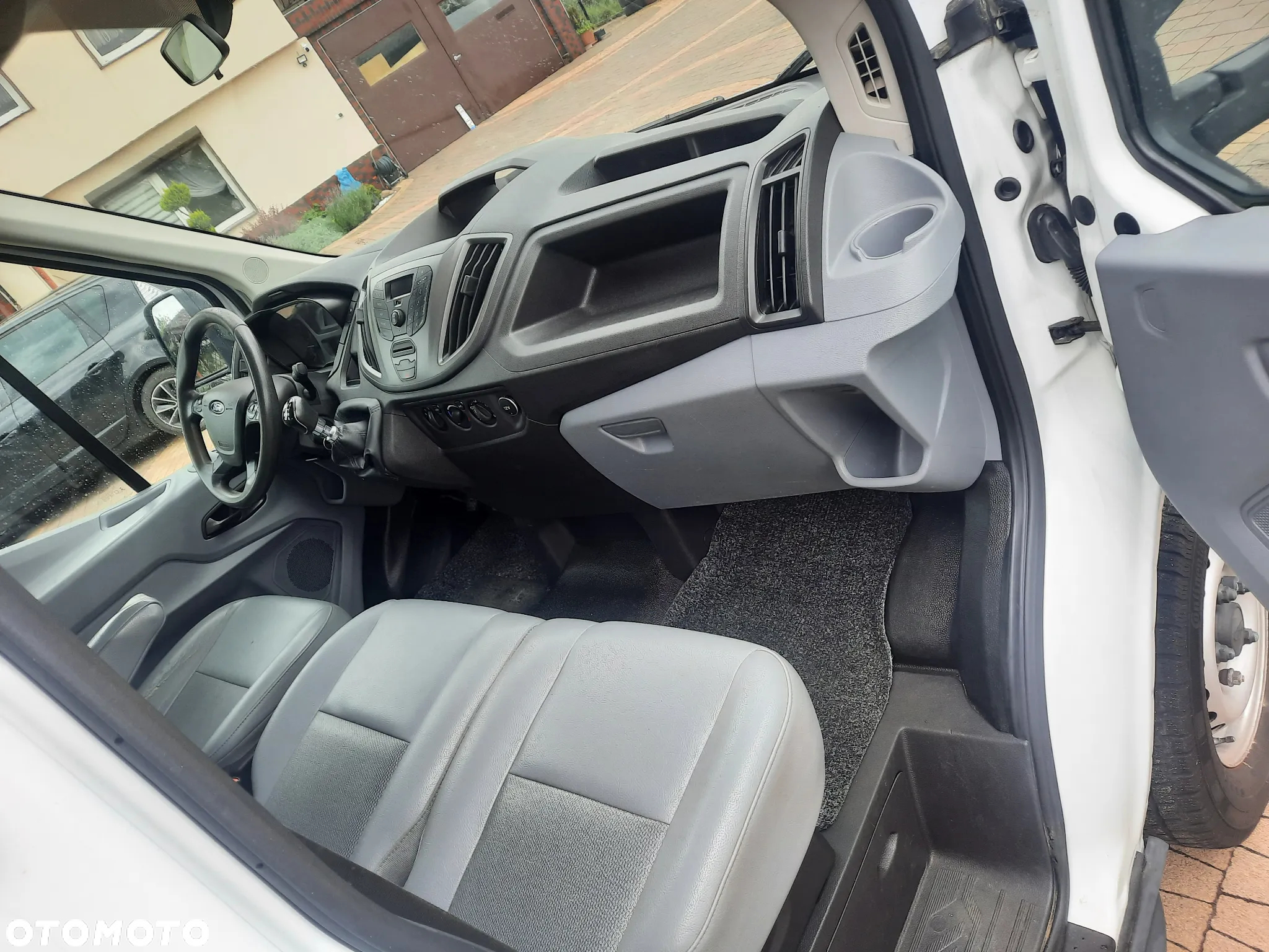 Ford Transit - 19