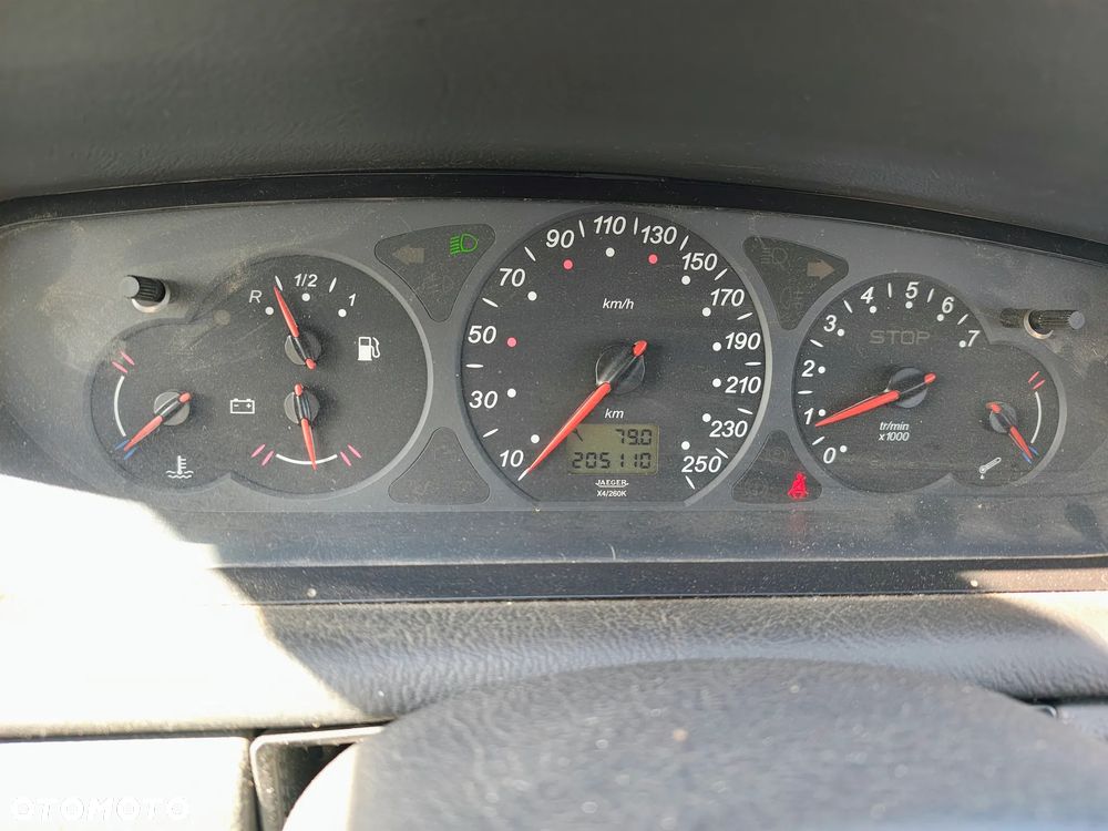 Citroën C5 2.0 HDi - 6
