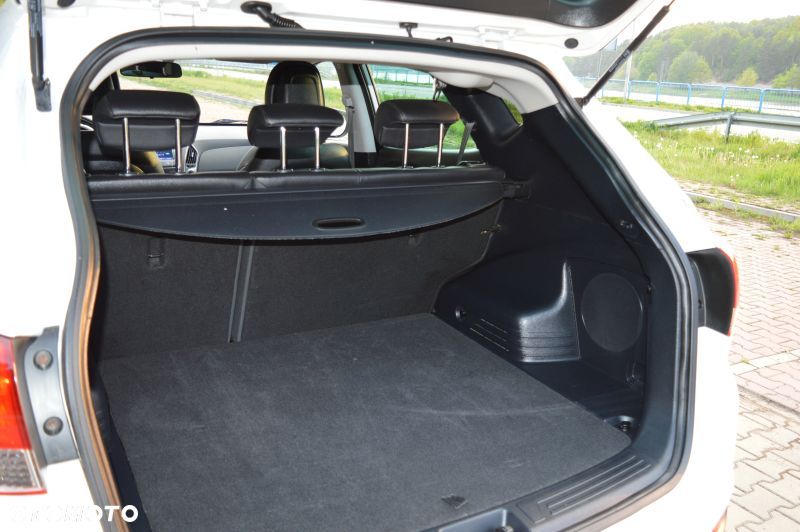 Hyundai ix35 - 12