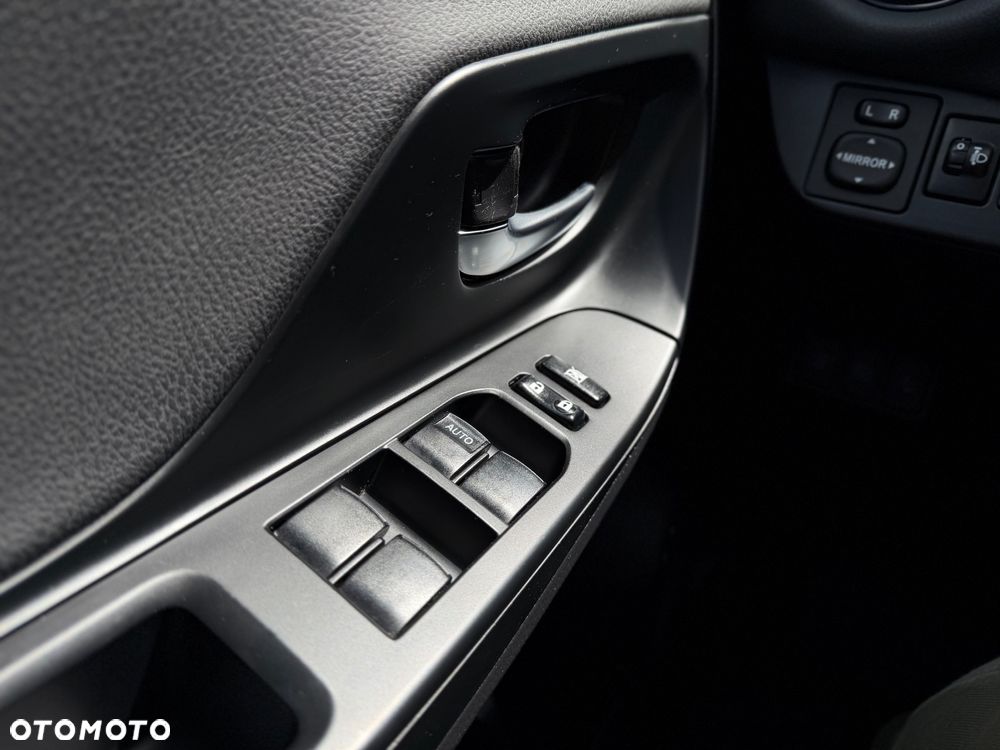 Toyota Yaris Hybrid 100 Premium - 21