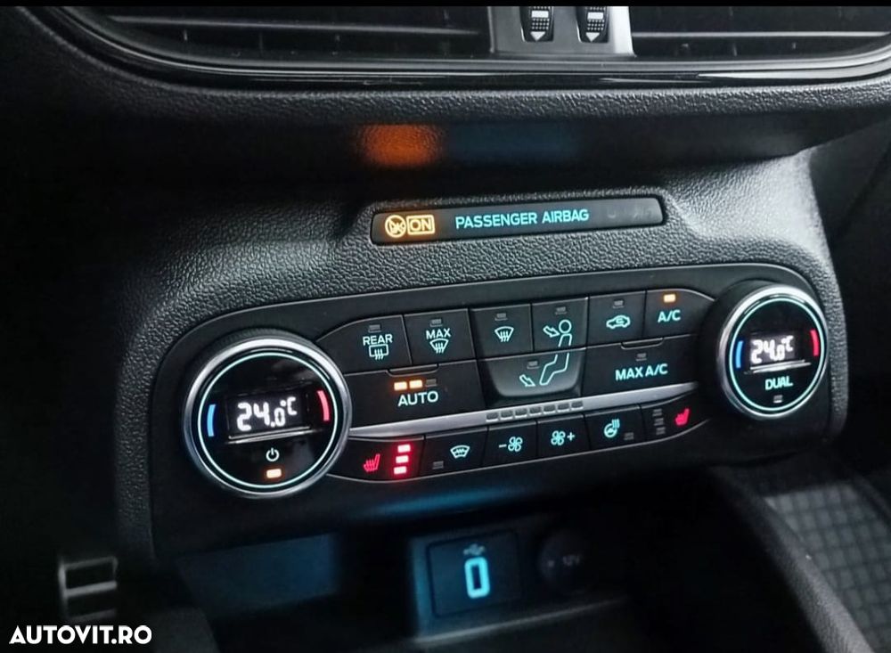 Ford Focus 1.5 EcoBoost ST-Line - 17
