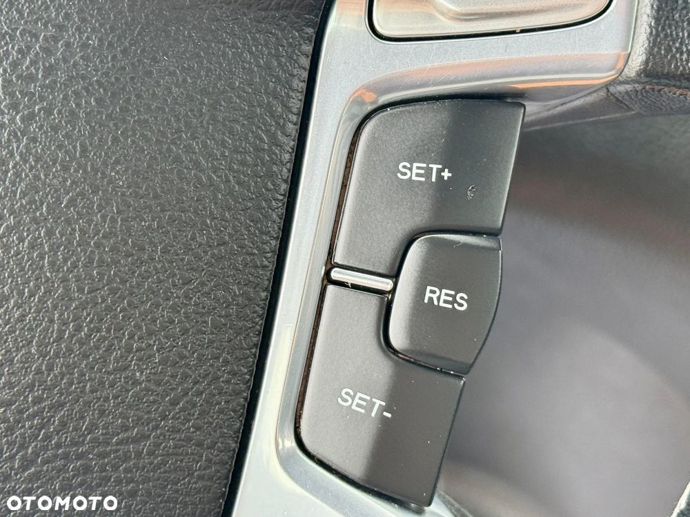 Ford Galaxy 2.0 FF Titanium - 28