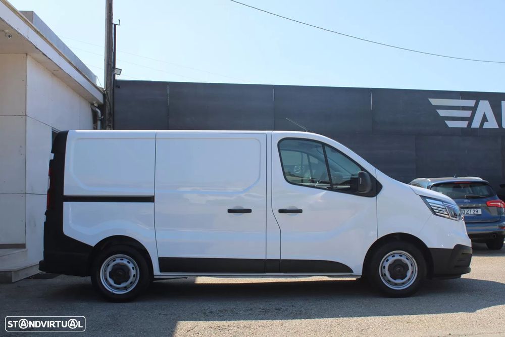 Renault trafic 2.0 blue dci c/frio - 6