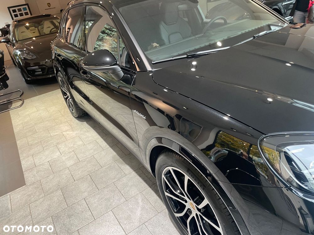 Porsche Cayenne - 16