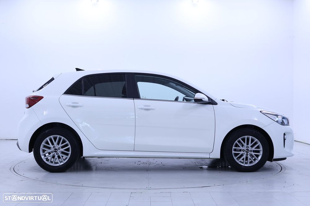 Kia Rio - 6