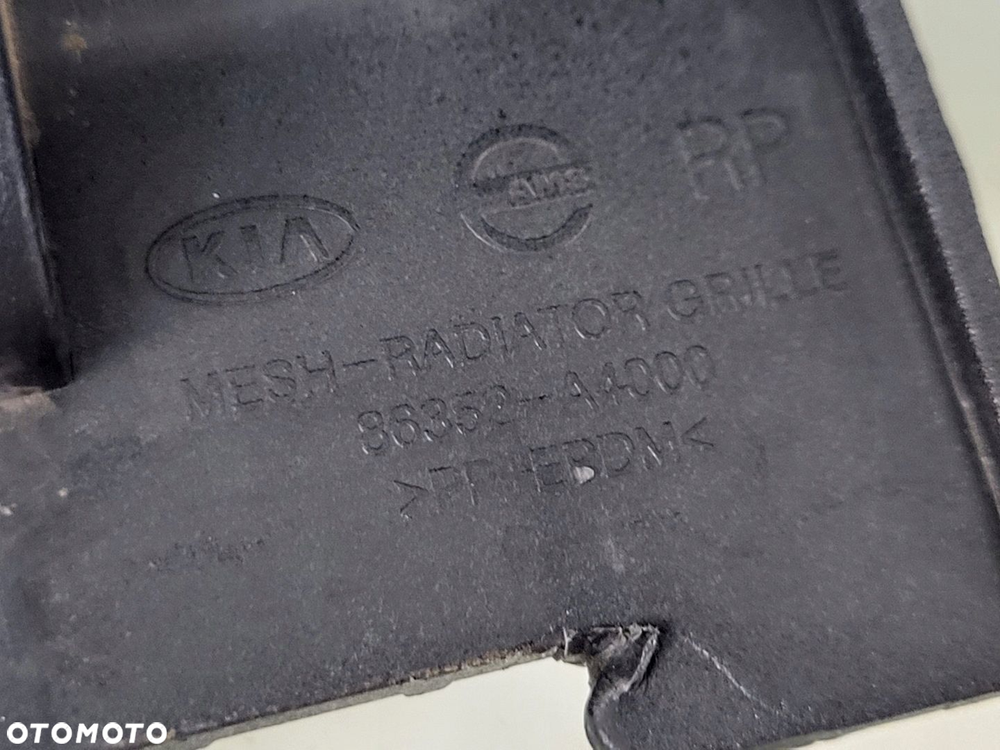 KIA CARENS IV GRILL ATRAPA CHŁODNICY 86352-A4000 - 11