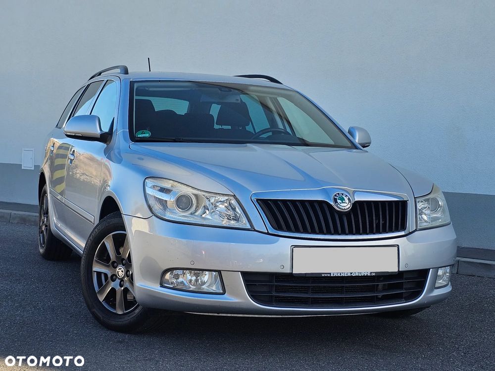 Skoda Octavia 2011 photo 3