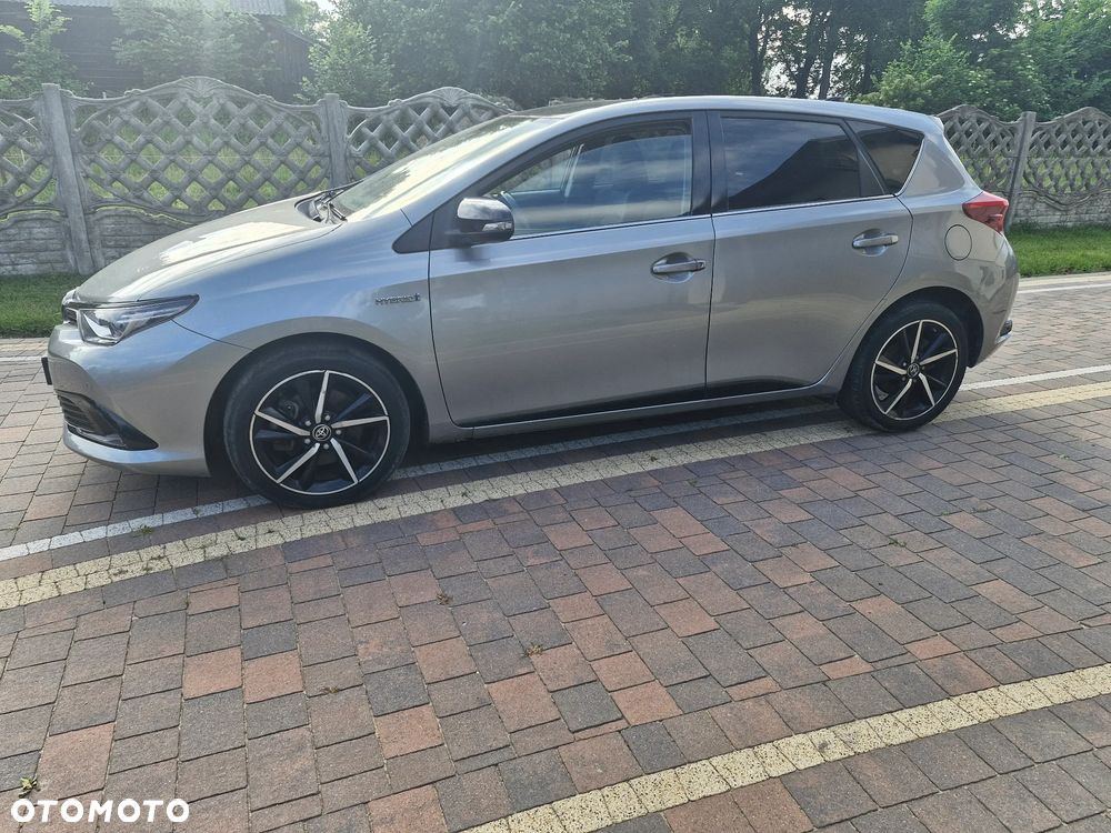 Toyota Auris - 2
