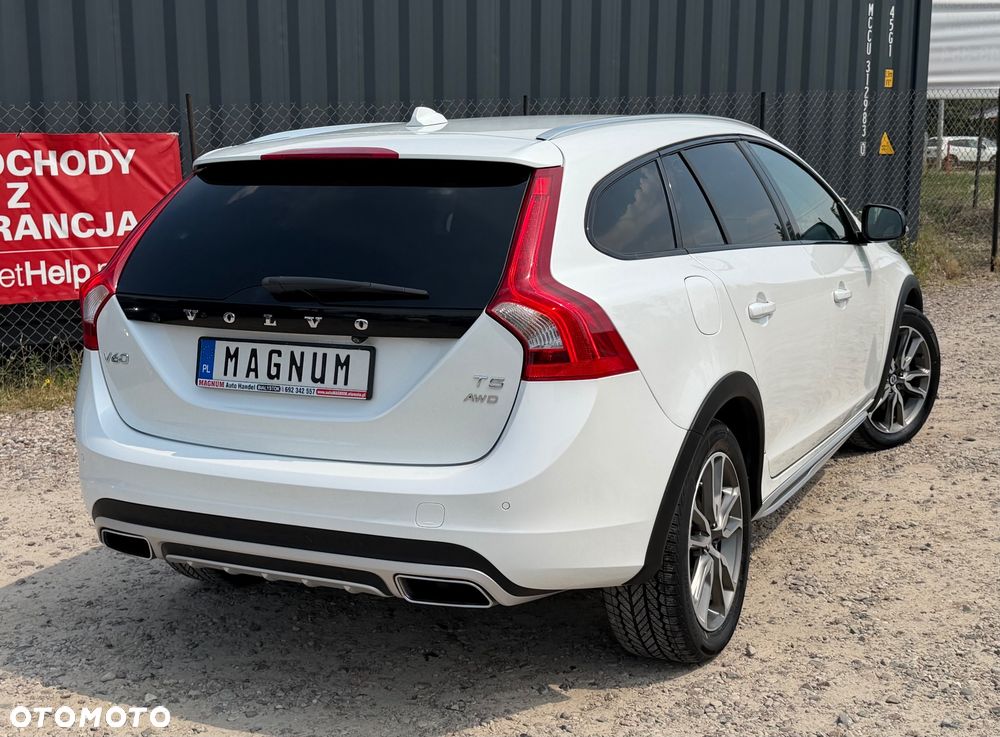 Volvo V60 Cross Country T5 AWD Geartronic Summum - 33
