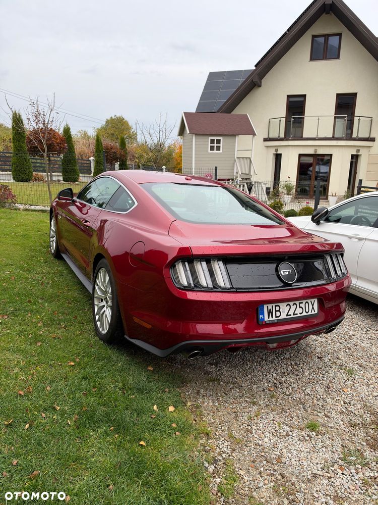 Ford Mustang 5.0 V8 GT - 21