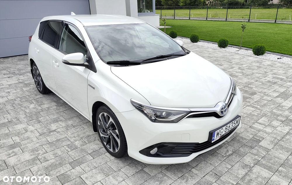Toyota Auris 2015 photo 4