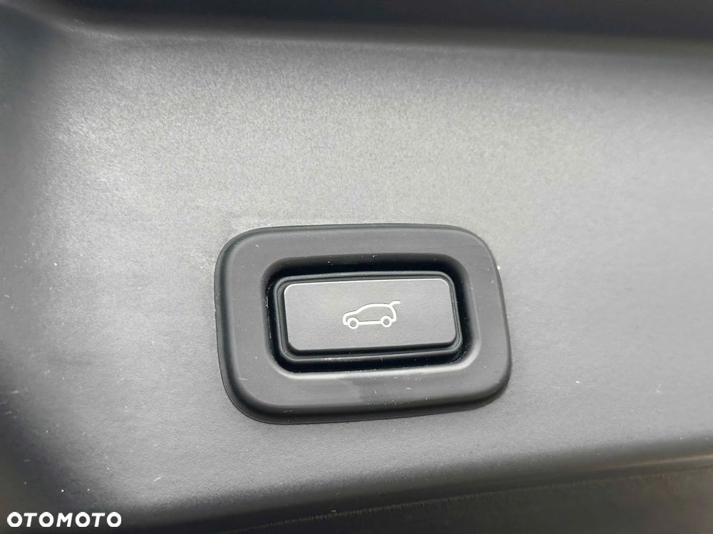 Land Rover Range Rover Evoque P250 R-Dynamic - 36