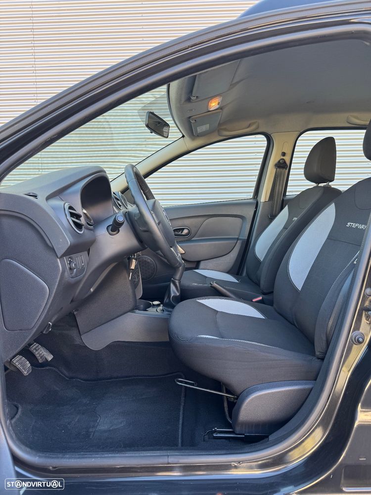 Dacia Sandero 0.9 TCe Stepway - 12