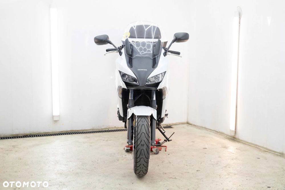 Honda CBF - 3