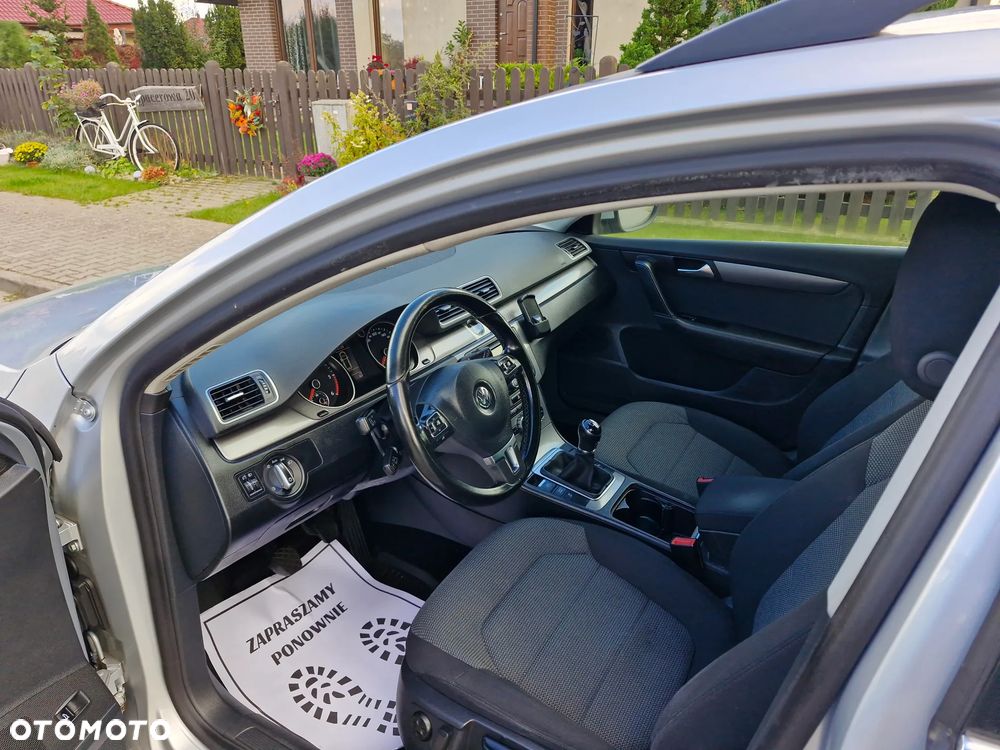 Volkswagen Passat 2.0 TDI Comfortline - 31