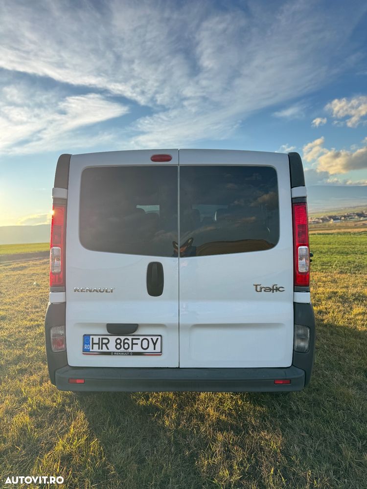 Renault Trafic Passenger 2.0 dCi L1H1 Authentique - 4