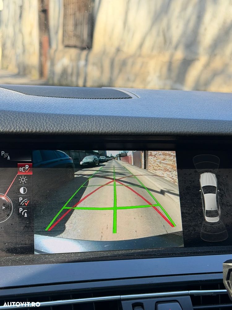 BMW Seria 5 520d Aut. - 9