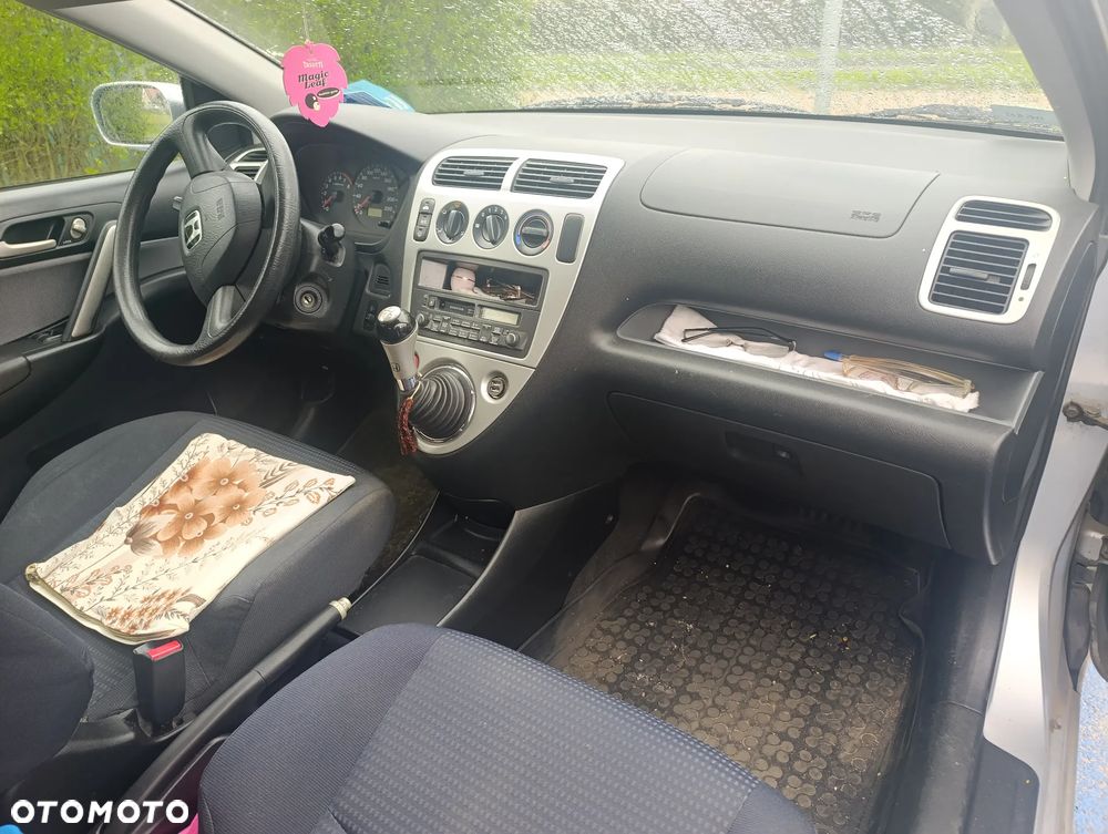 Honda Civic 1.4i S - 7