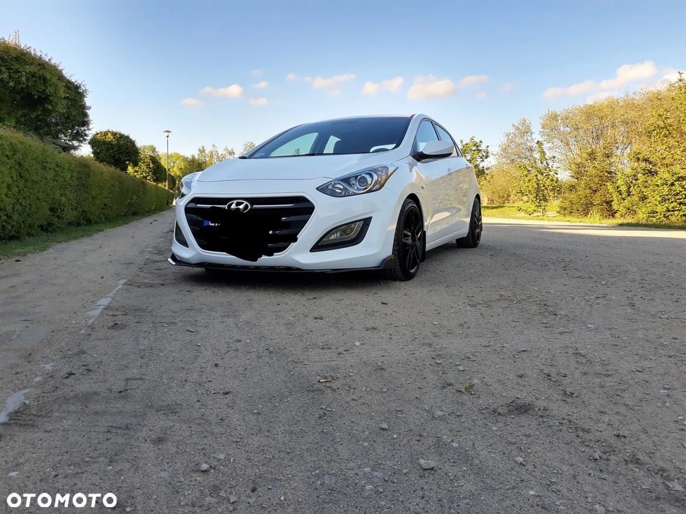 Hyundai i30 blue 1.4 Classic - 2
