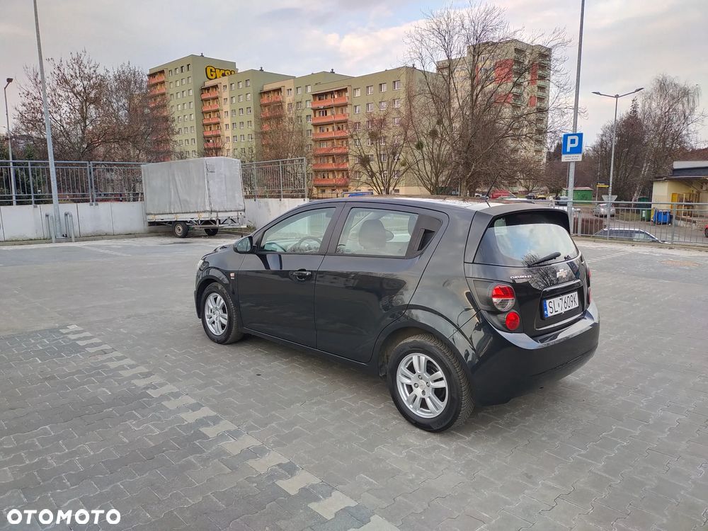 Chevrolet Aveo 1.4 16V LS - 4