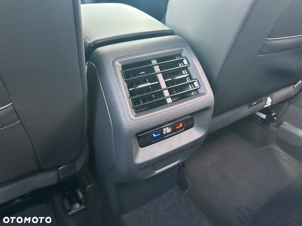 Volkswagen Tiguan 1.5 eTSI Life Plus DSG - 27