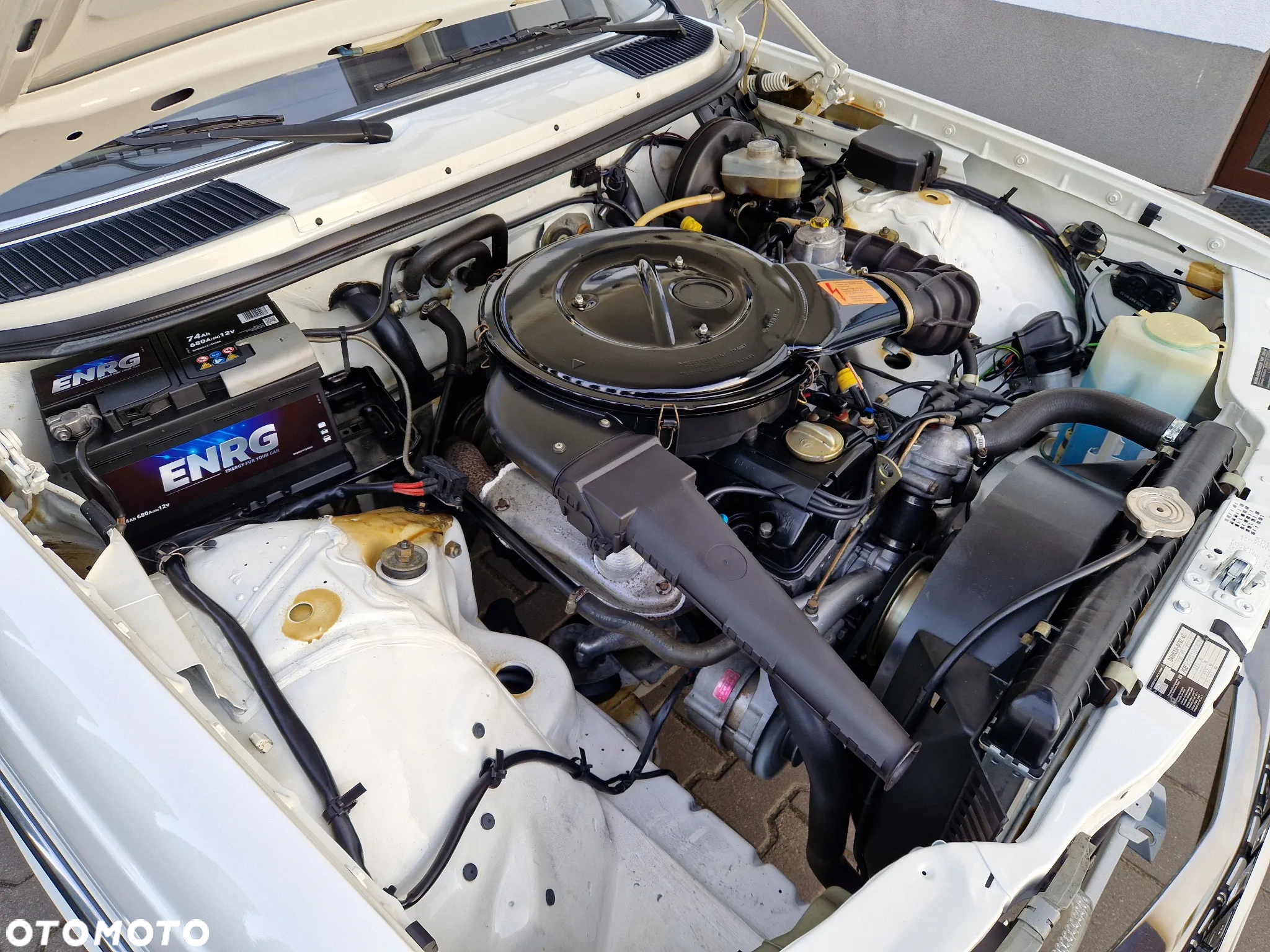 Mercedes-Benz W123 - 36