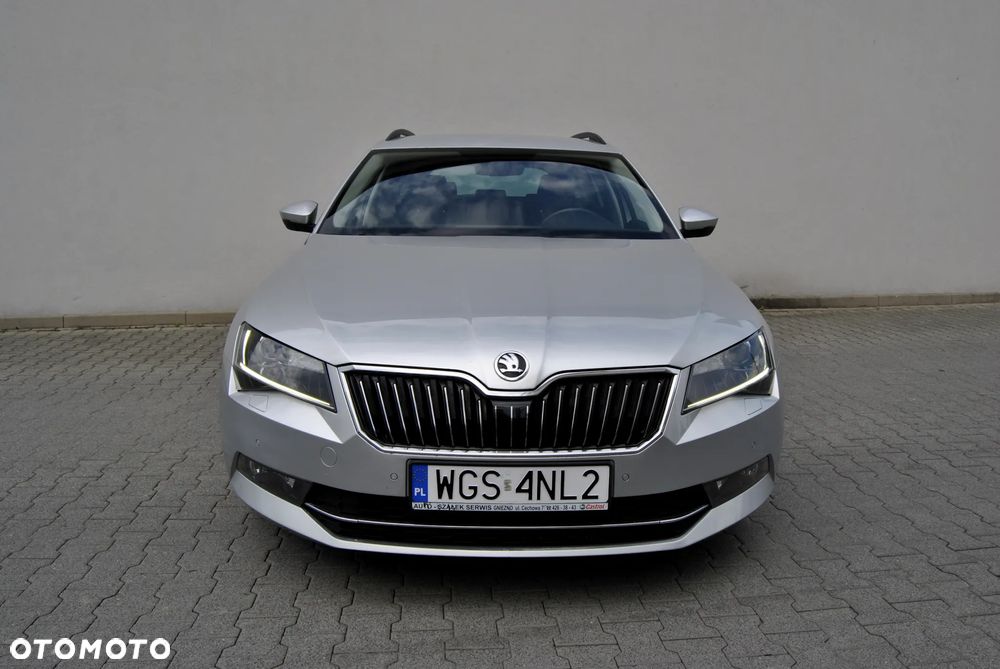 Skoda Superb 2.0 TDI 4x4 DSG Style - 5