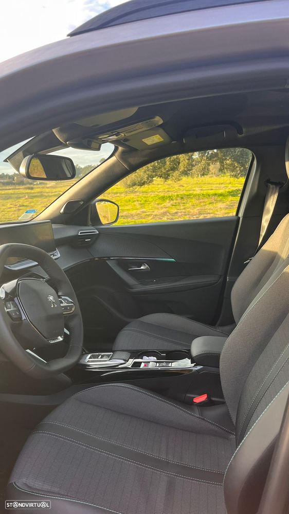 Peugeot e-2008 50 kWh Active Pack - 8