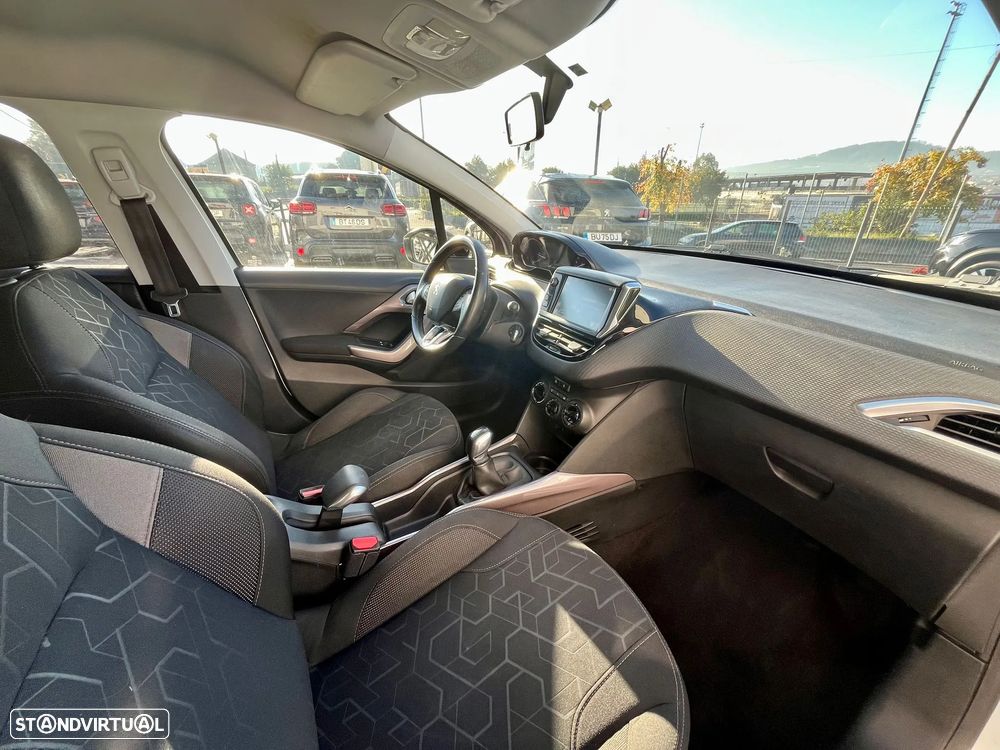 Peugeot 2008 1.6 BlueHDi Style - 14