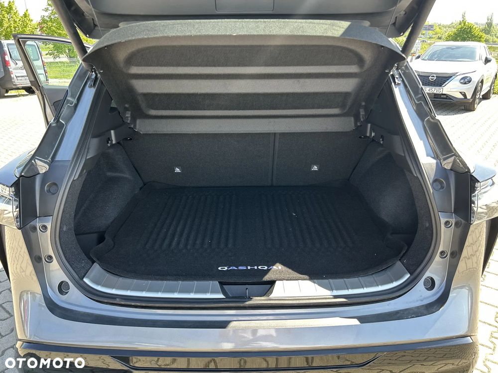 Nissan Qashqai 1.3 DIG-T MHEV Tekna+ Xtronic - 17