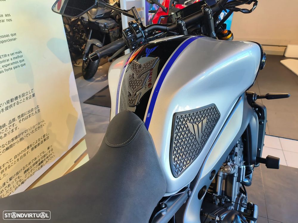 Yamaha MT-09 SP - 9
