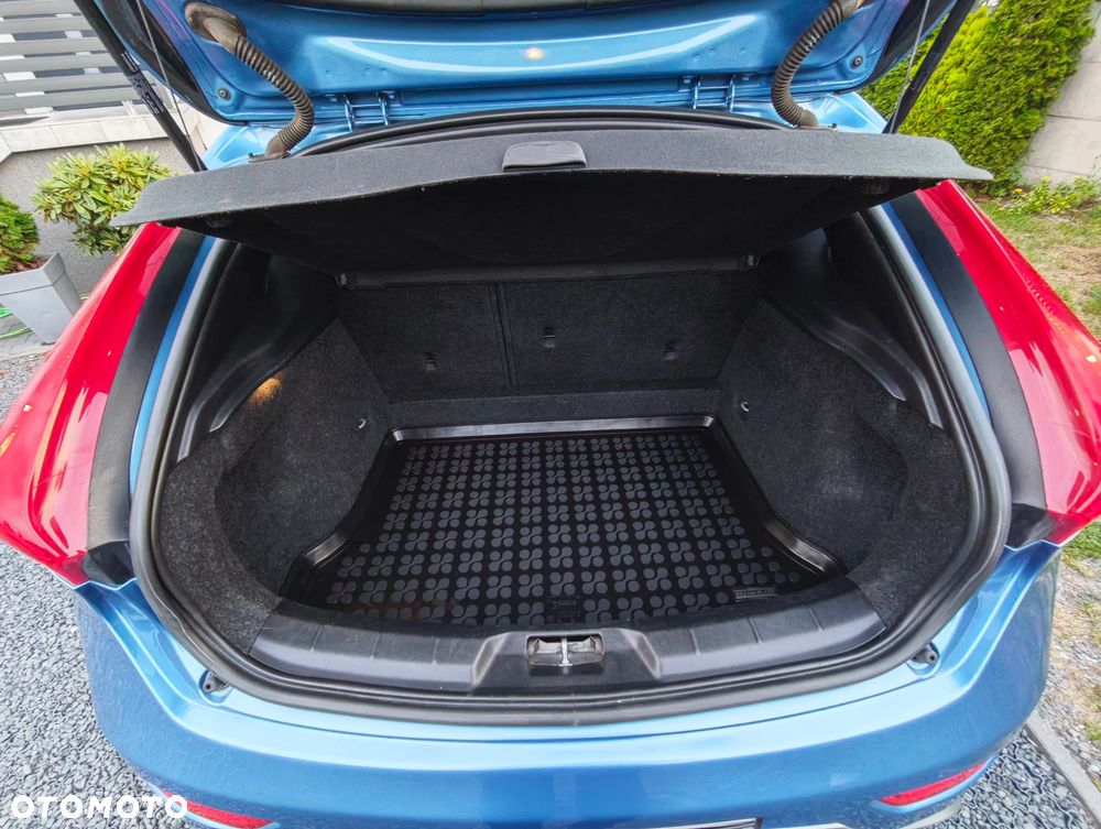 Volvo V40 D2 RDesign - 35