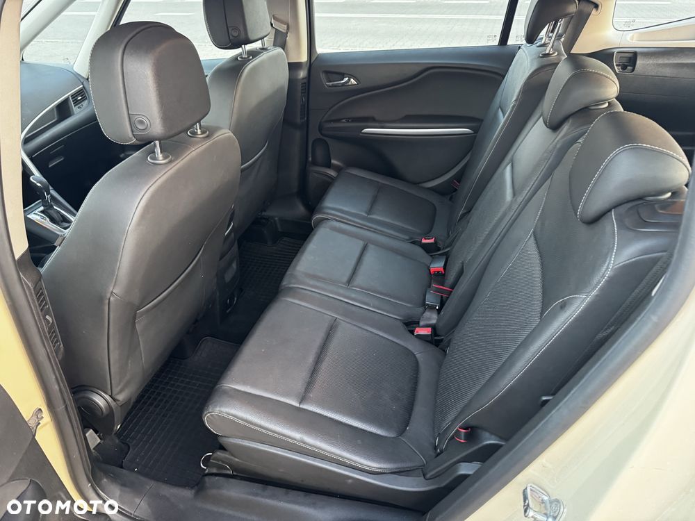 Opel Zafira - 8