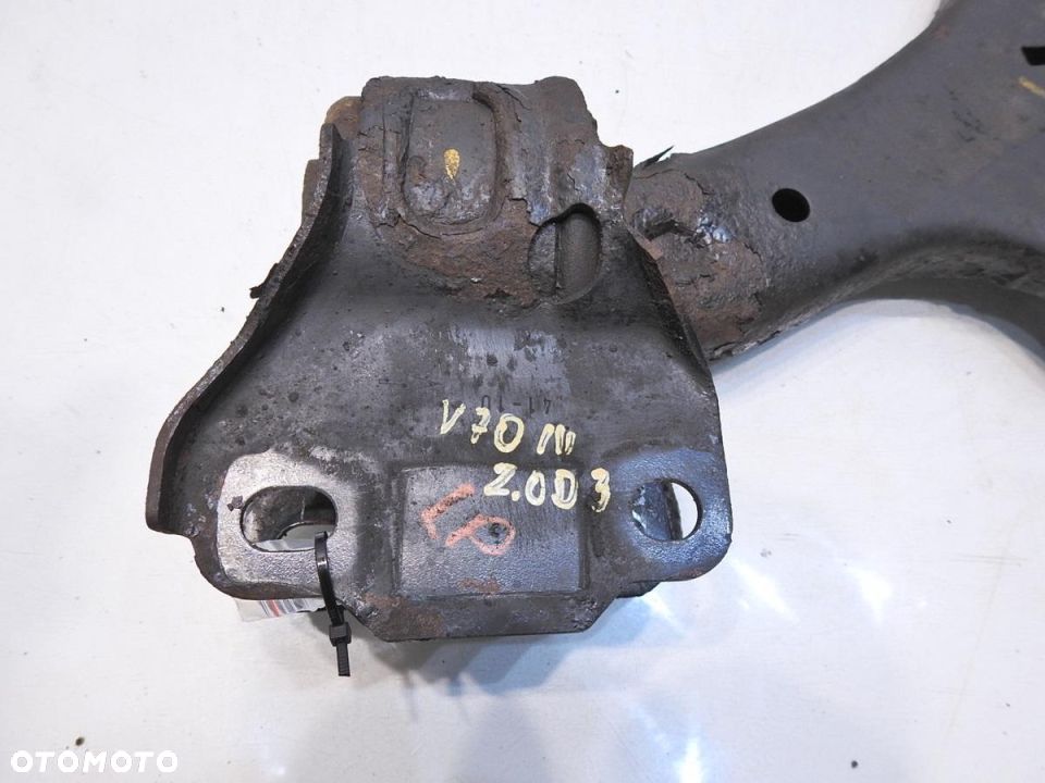 WAHACZ LEWY PRZÓD VOLVO V70 III 2.0 D3 - 2