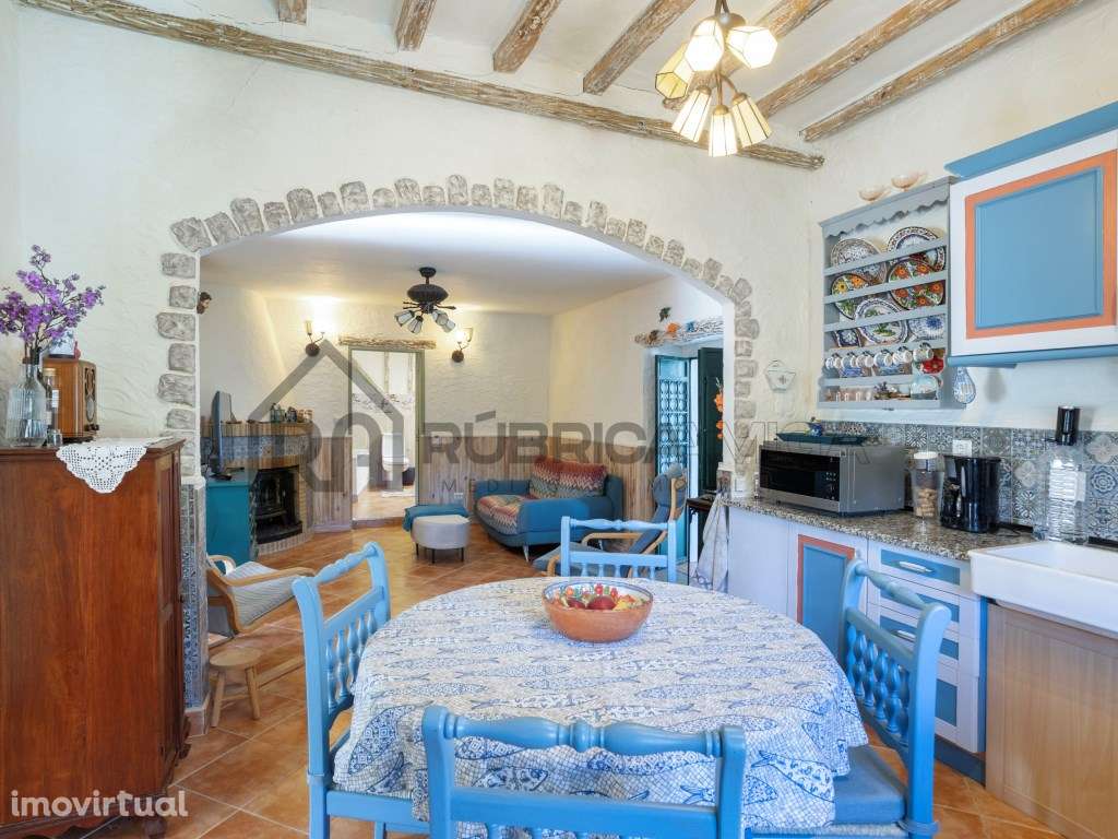 Moradia com Anexos e Vistas Deslumbrantes em Zona Tranquila - Grande imagem: 4/31